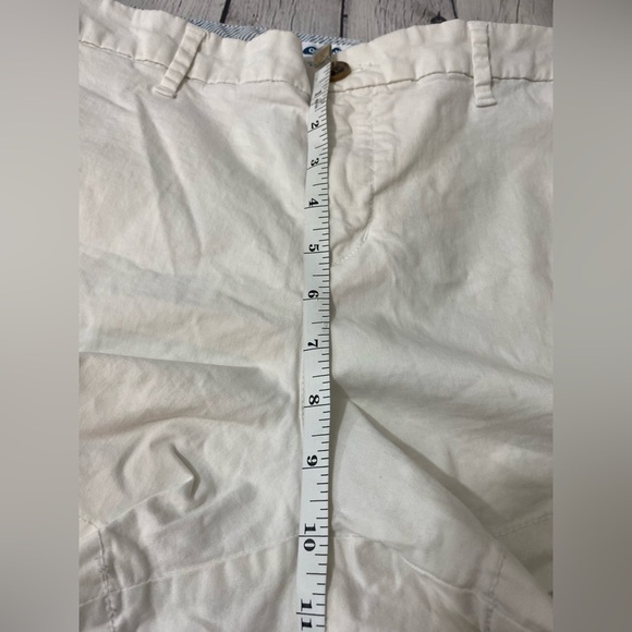 Old Navy White Everyday Shorts Plus Size Womens Size 14 Cotton/Spsndex Blend - Picture 7 of 7